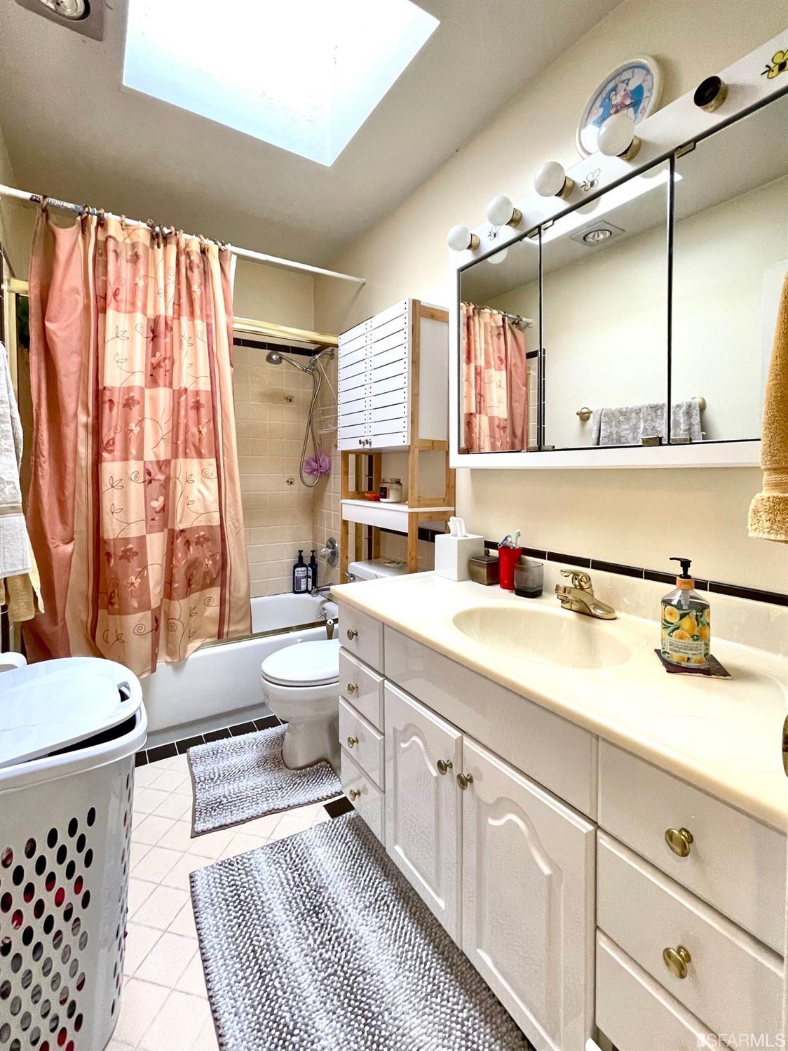 Photo #14: 423757484 Listing 