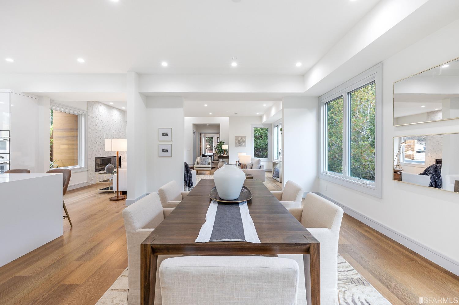 Detail Gallery Image 19 of 62 For 160 Tiptoe Ln, Burlingame,  CA 94010 - 6 Beds | 6/1 Baths