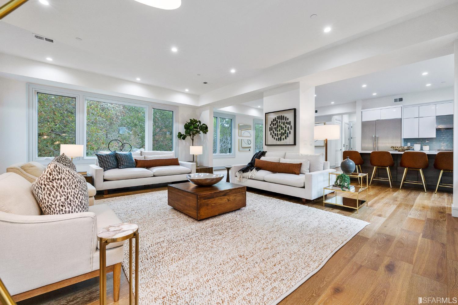 Detail Gallery Image 12 of 62 For 160 Tiptoe Ln, Burlingame,  CA 94010 - 6 Beds | 6/1 Baths