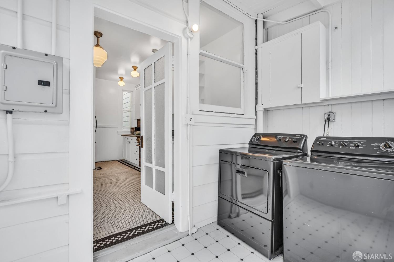 Photo #21: 423900200 Listing 