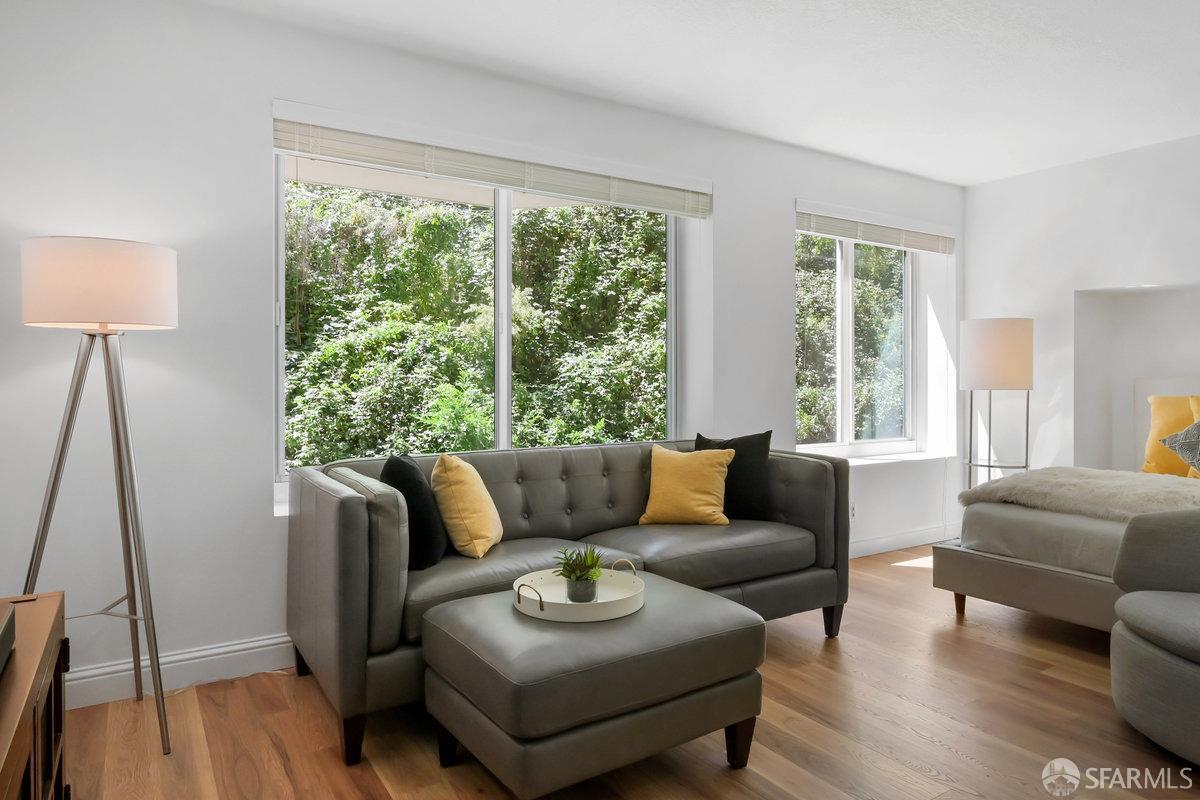 Photo #2: 423760134 Listing 