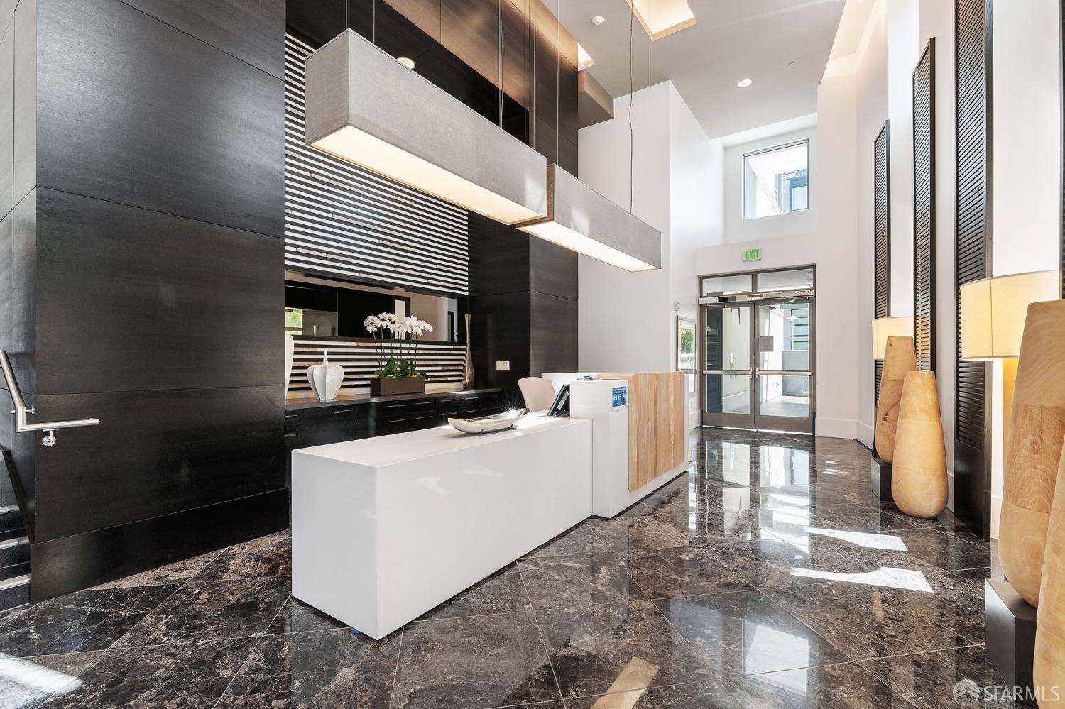 Photo #32: 423900121 Listing 