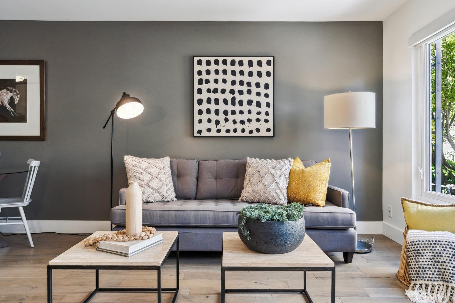 Photo #13: 423743534 Listing 