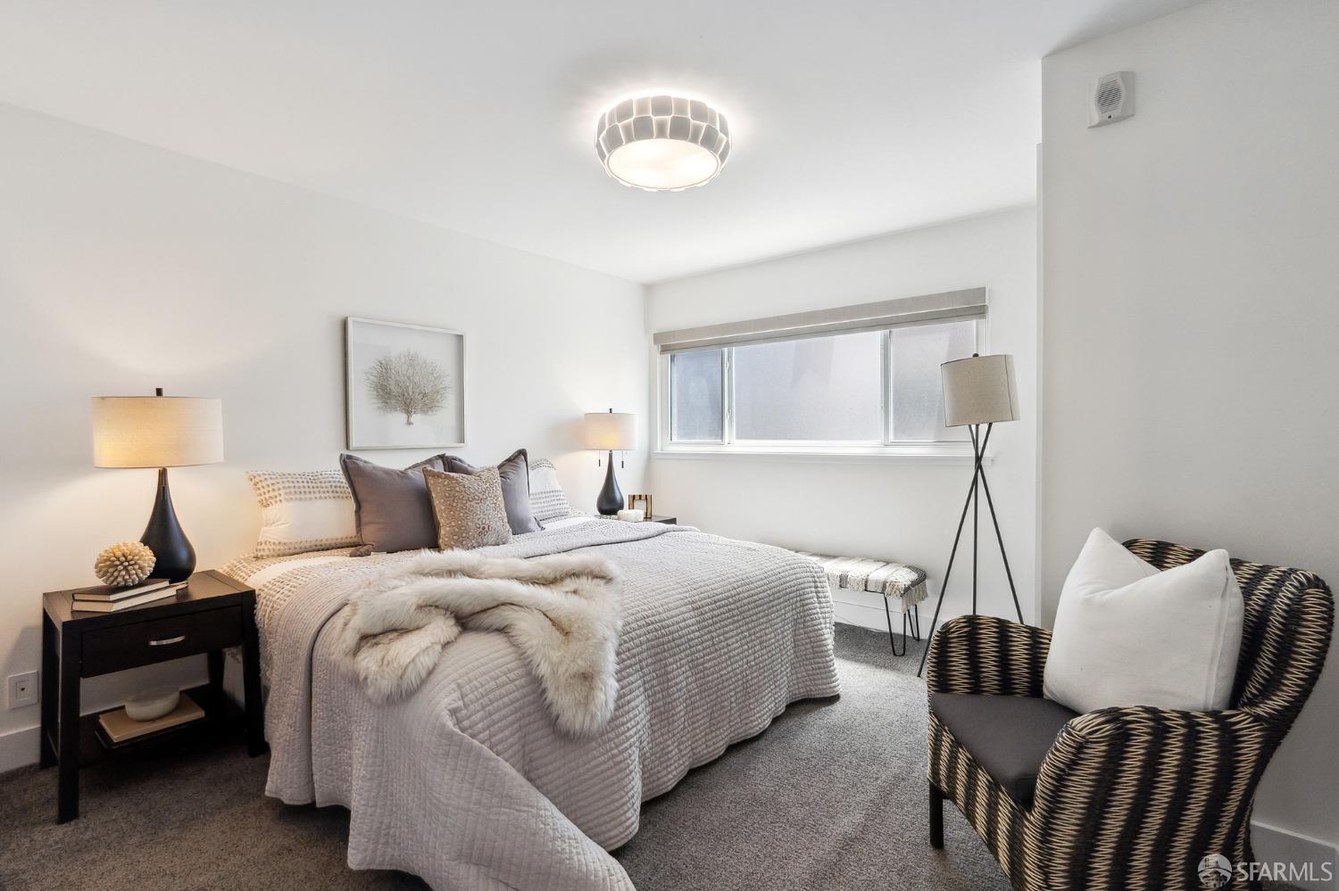 Photo #15: 423743534 Listing 
