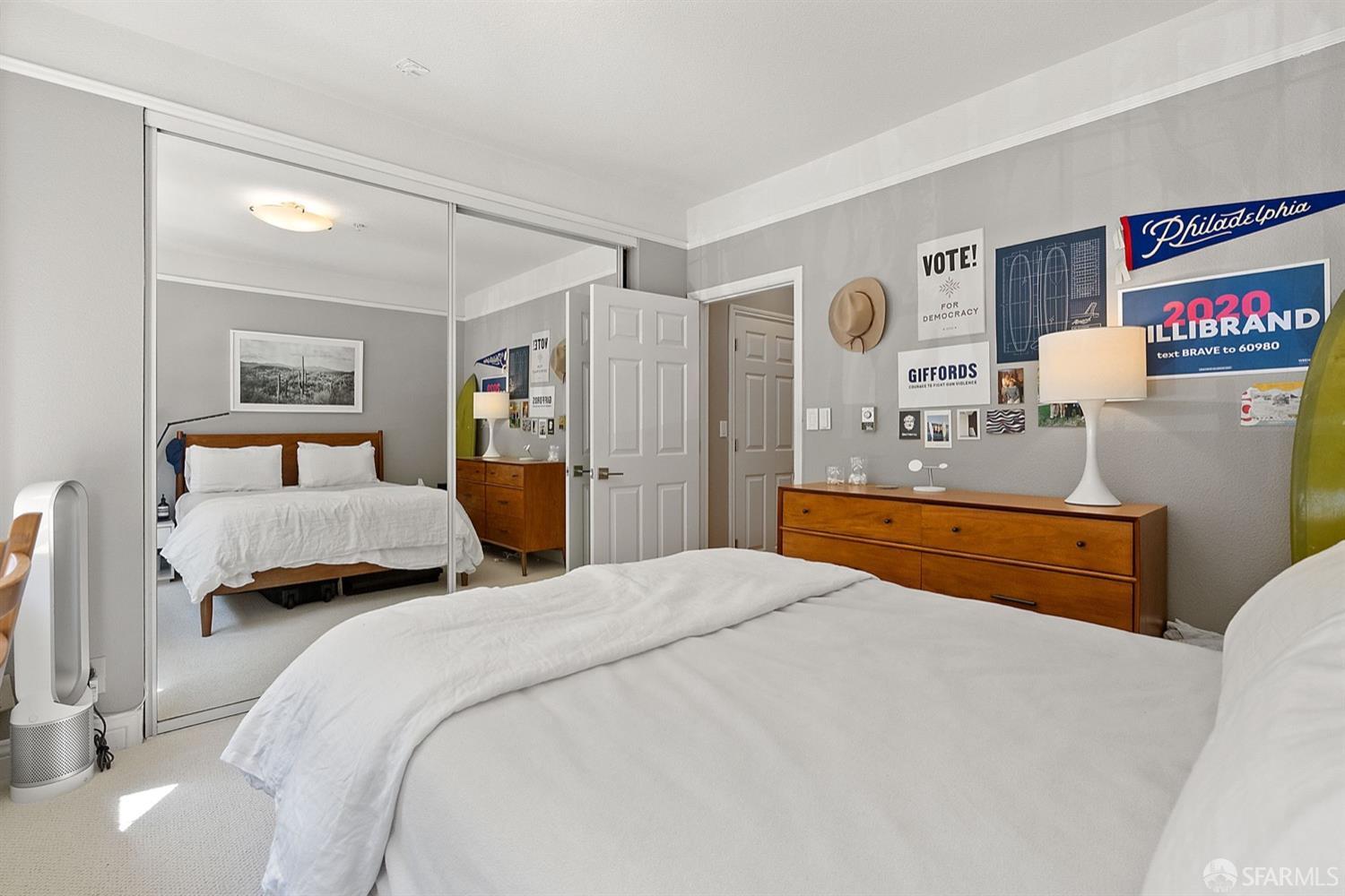 Photo #11: 423741585 Listing 