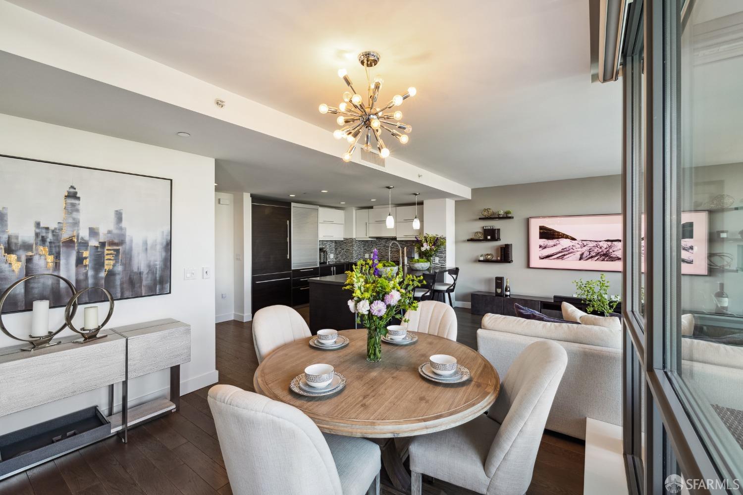 Photo #13: 423900121 Listing 