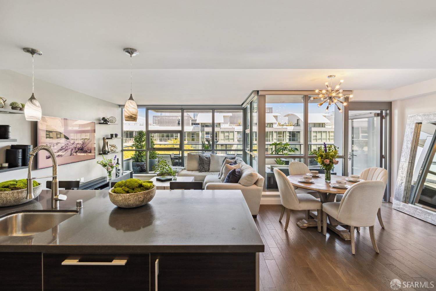 Photo #5: 423900121 Listing 