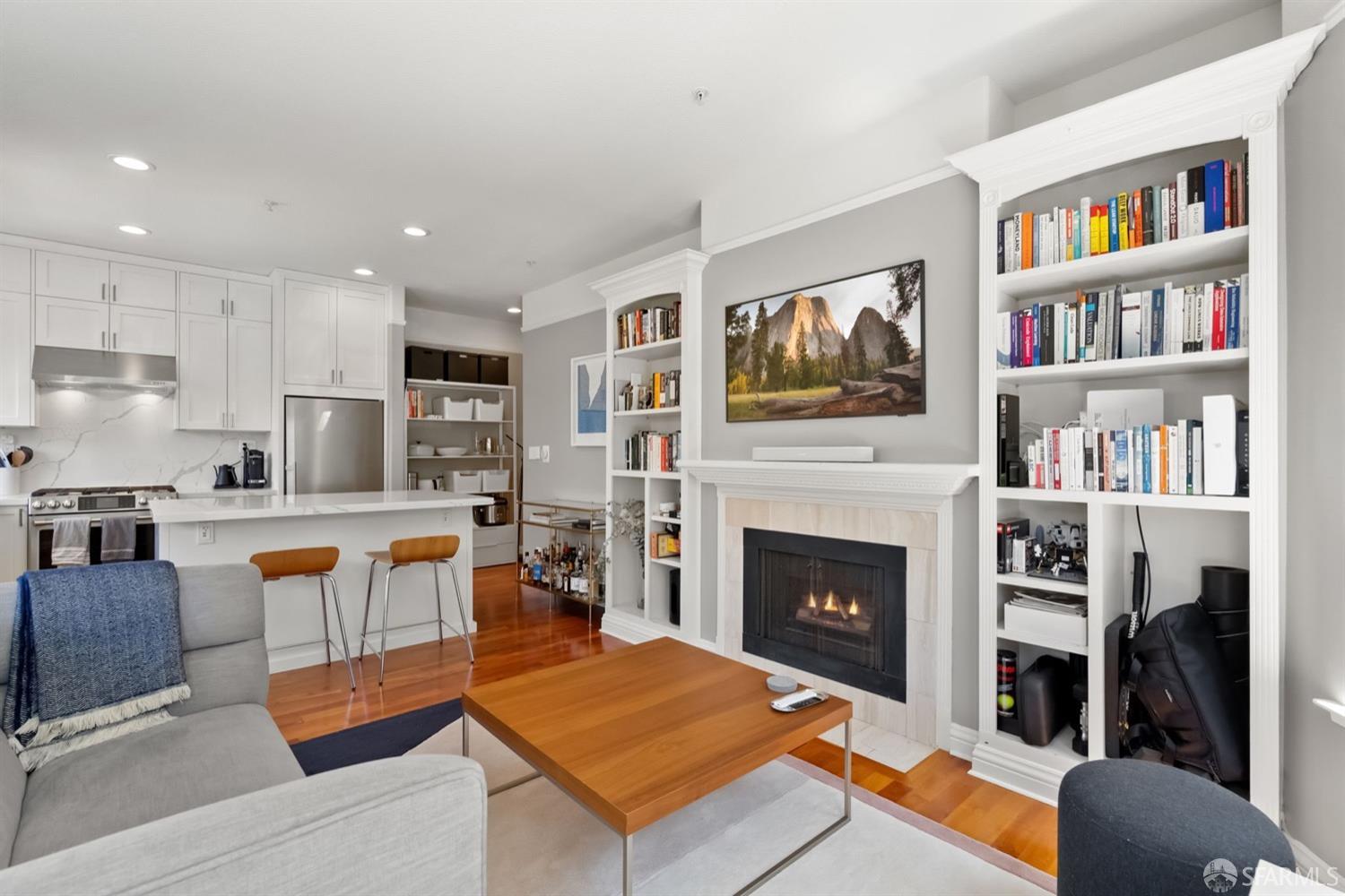 Photo #5: 423741585 Listing 