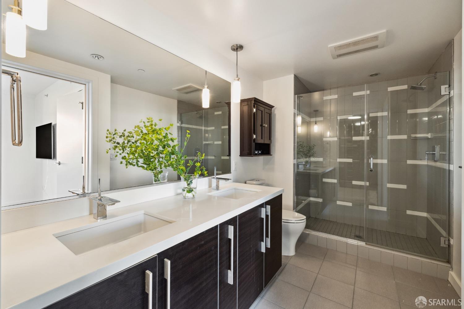 Photo #24: 423900121 Listing 
