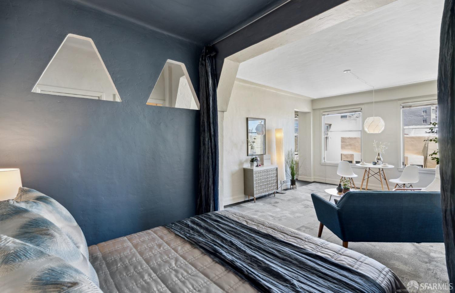 Photo #11: 423759508 Listing 