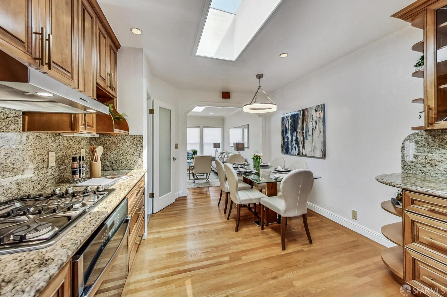 Detail Gallery Image 10 of 46 For 2 Maddux Ave, San Francisco,  CA 94124 - 4 Beds | 3 Baths