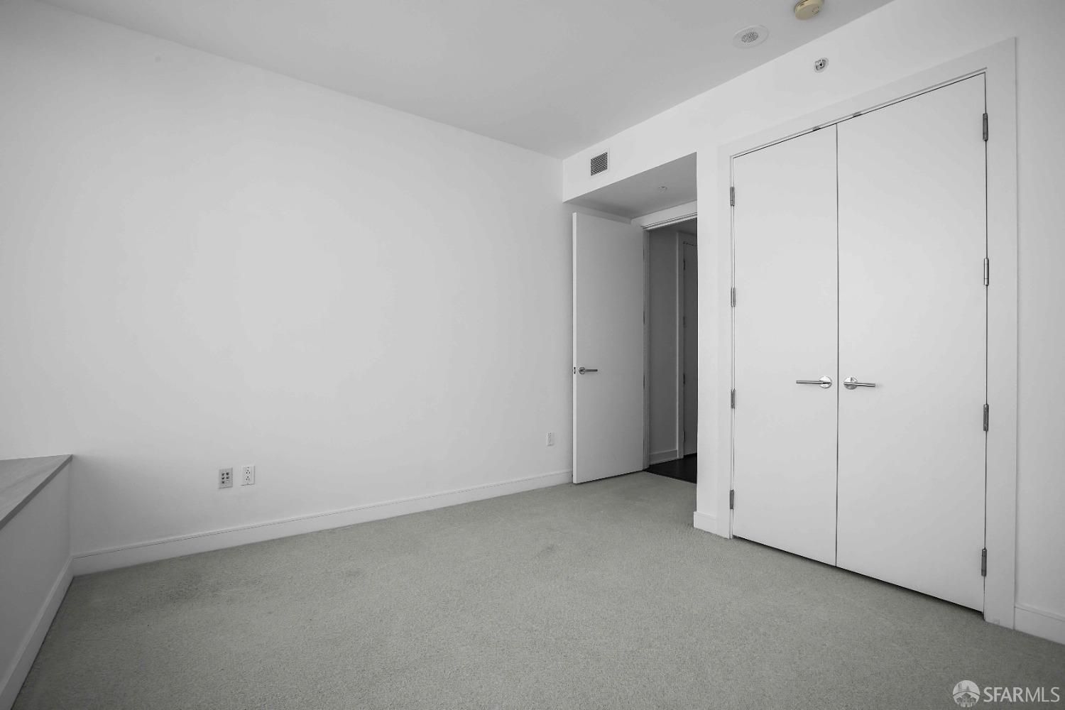 Photo #21: 423723887 Listing 