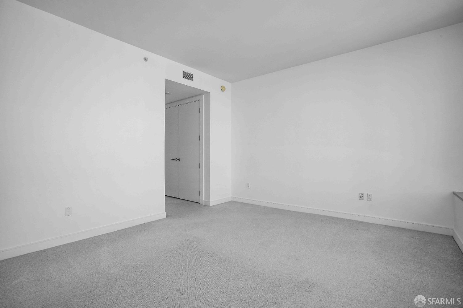 Photo #17: 423723887 Listing 