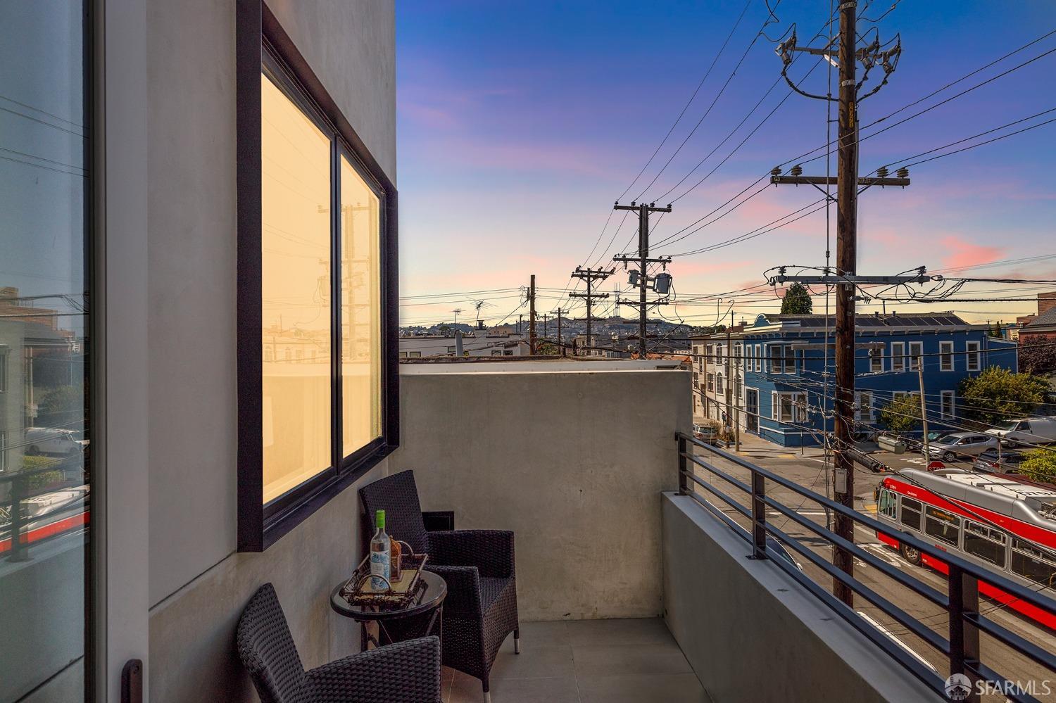 Photo #25: 423900412 Listing 