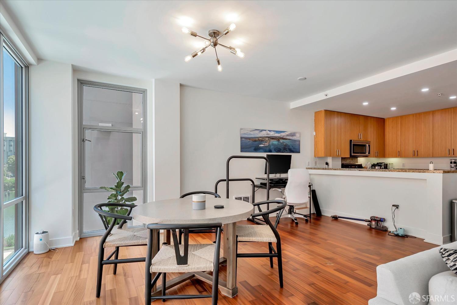 Photo #3: 423753441 Listing 