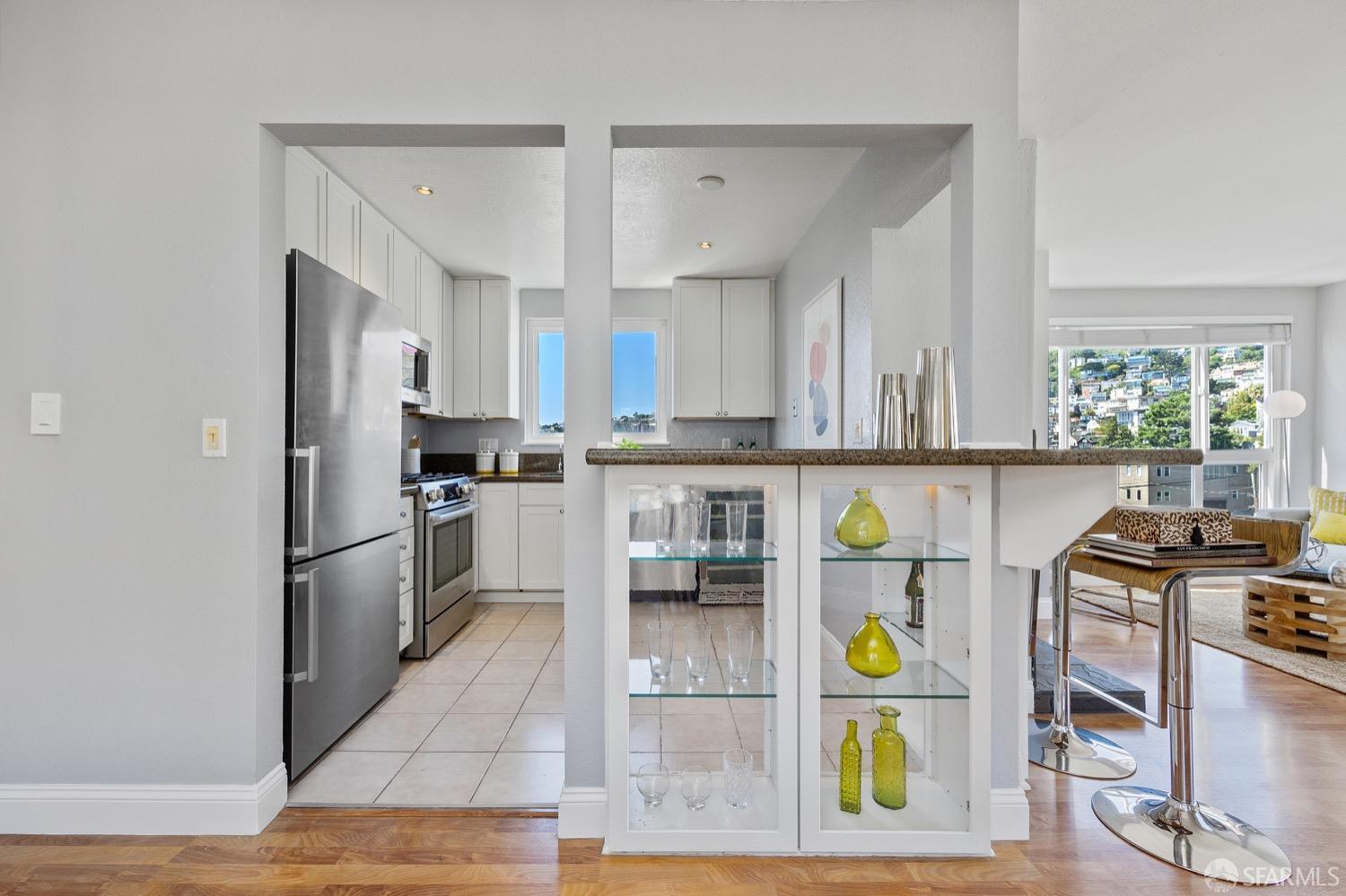Photo #6: 423743709 Listing 