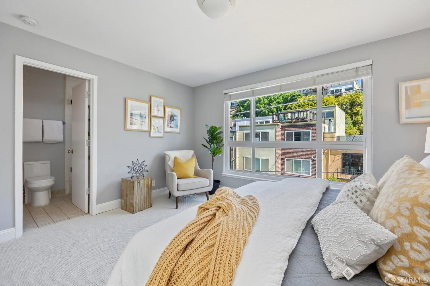 Photo #14: 423743709 Listing 