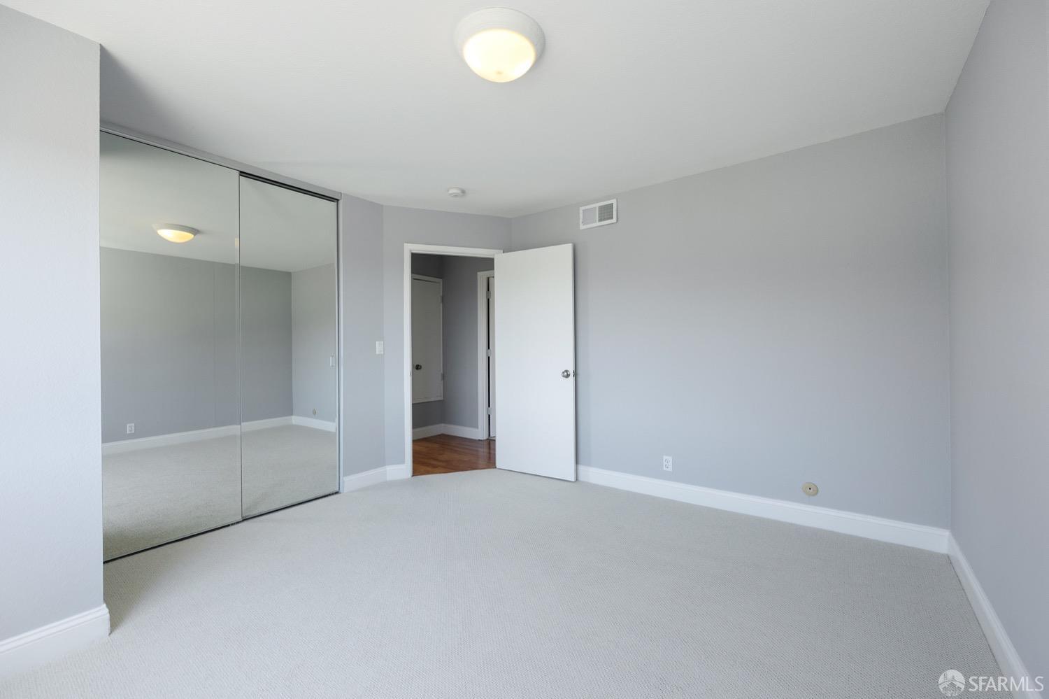 Photo #24: 423743709 Listing 