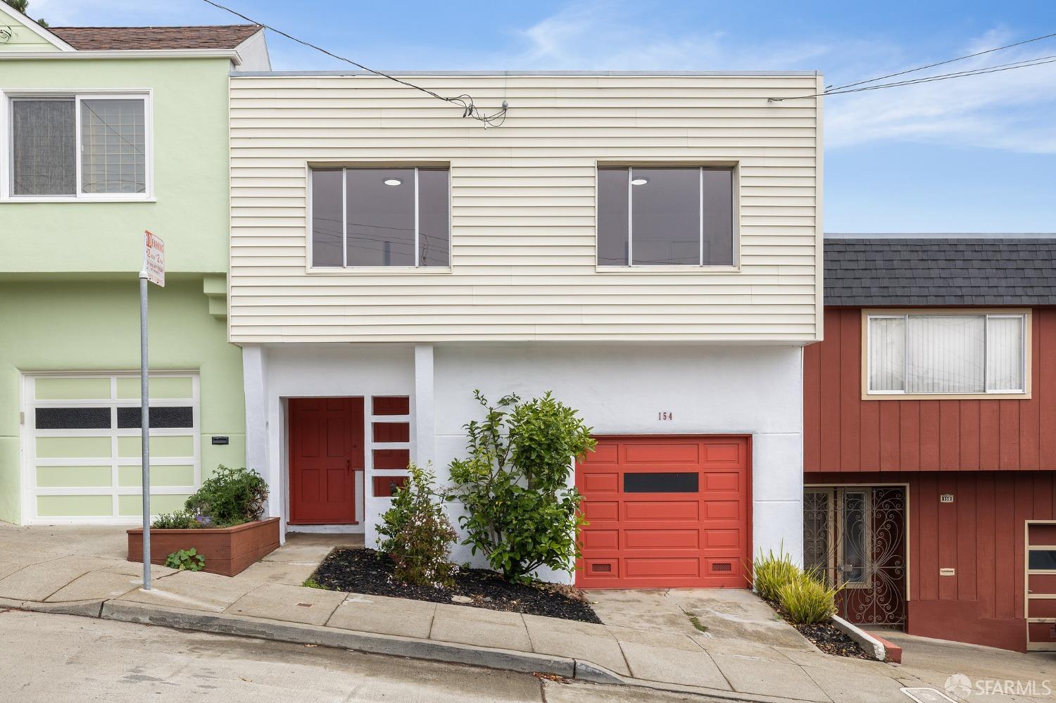 Detail Gallery Image 1 of 1 For 154 Stillings Ave, San Francisco,  CA 94131 - 2 Beds | 2 Baths