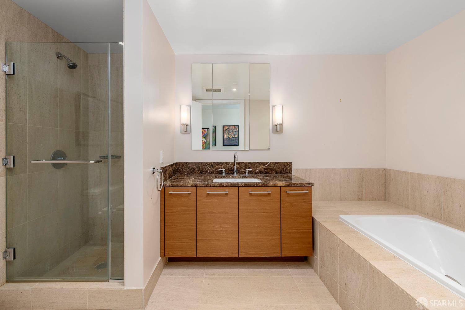 Photo #14: 423755256 Listing 