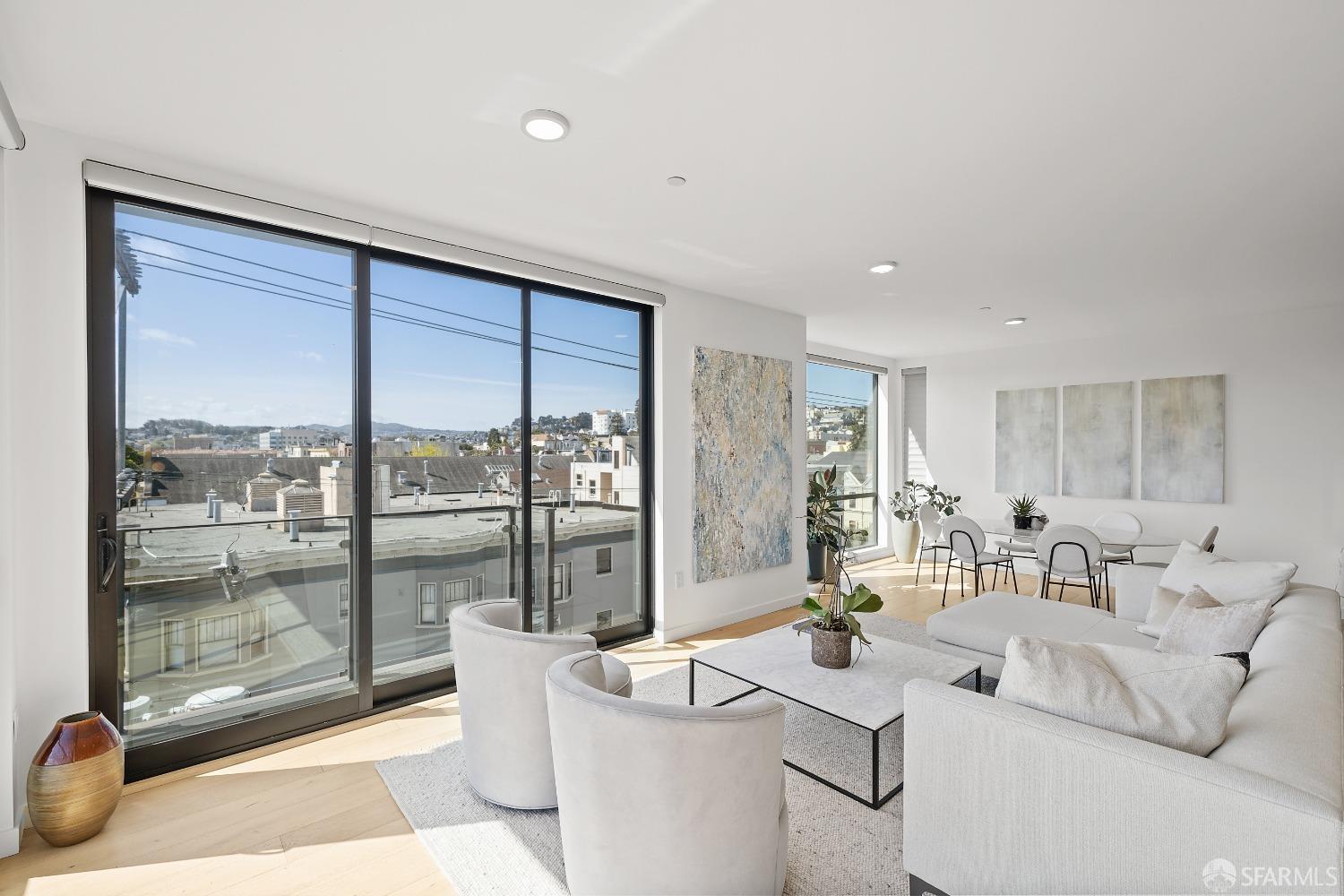 Photo #5: 423734816 Listing 
