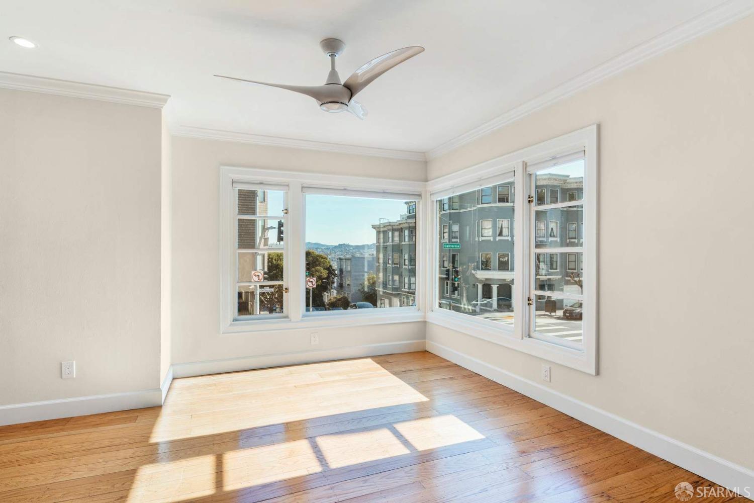 Photo #8: 423902558 Listing 