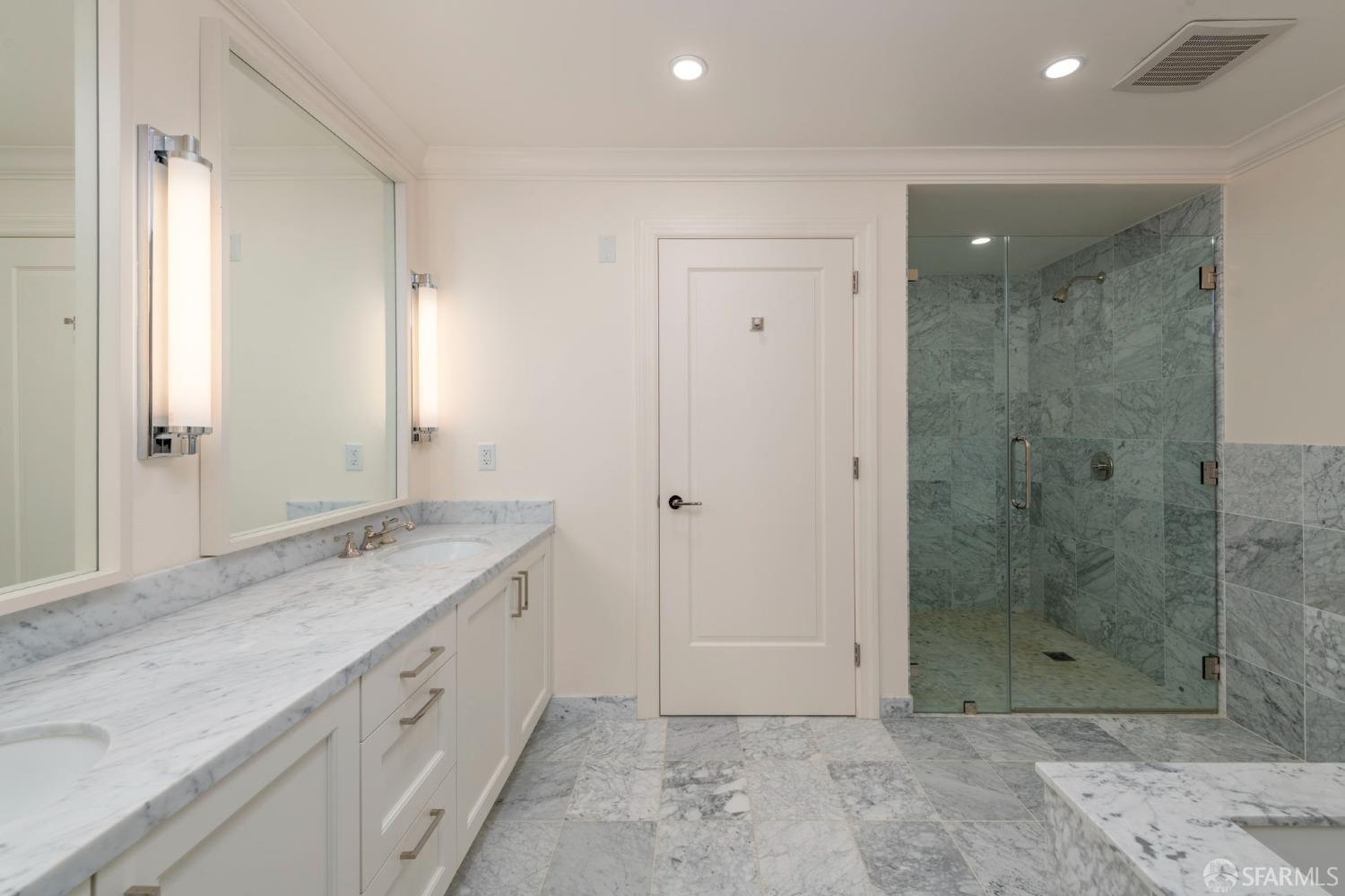 Photo #28: 423904398 Listing 