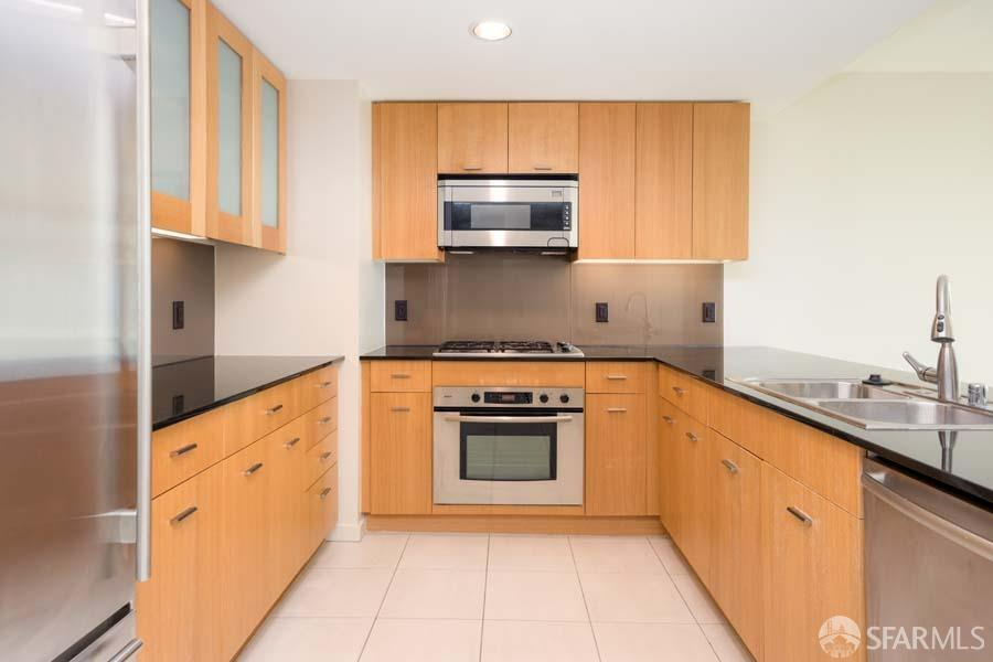 Detail Gallery Image 1 of 1 For 355 1st St #S906,  San Francisco,  CA 94105 - 1 Beds | 1 Baths