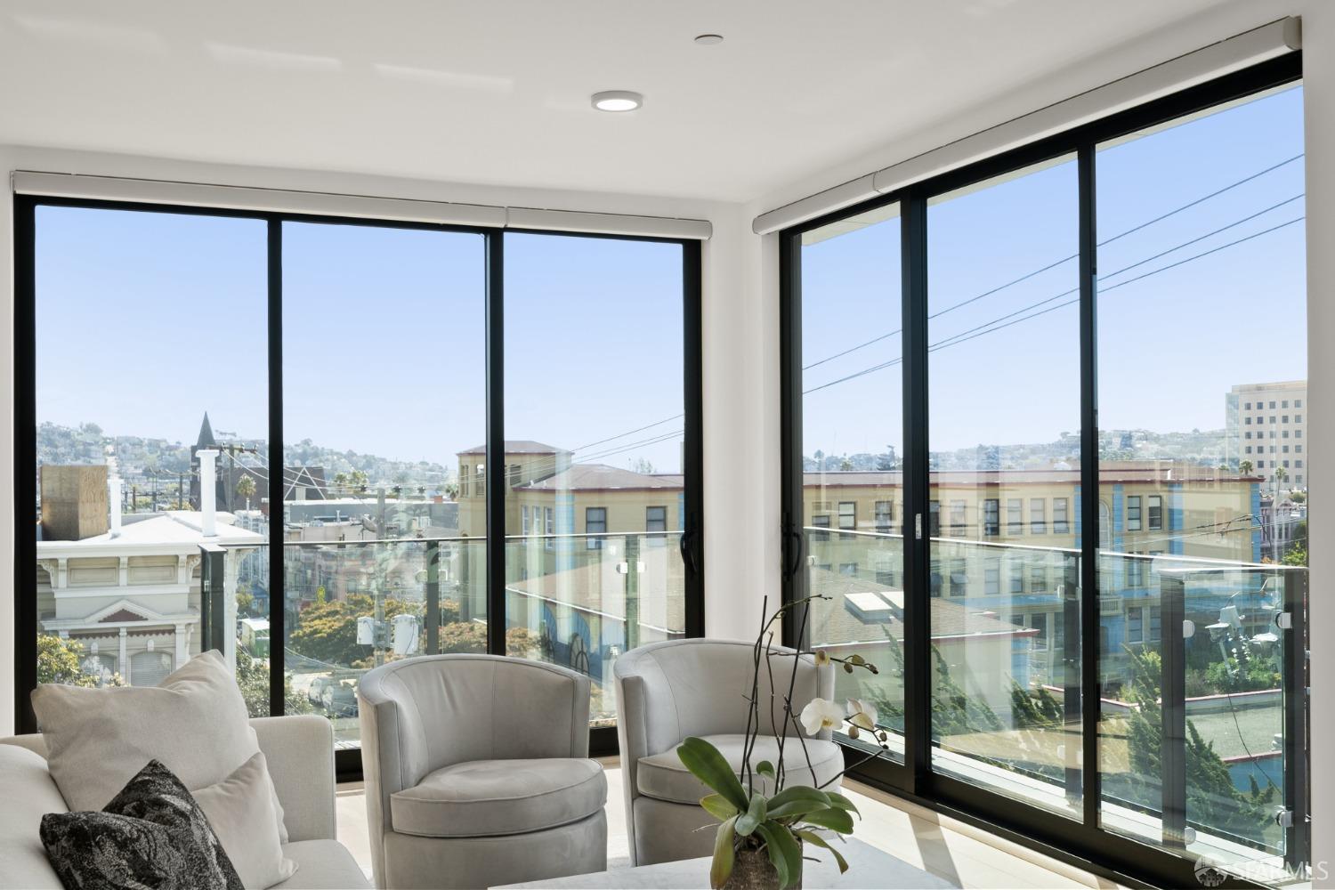 Photo #6: 423734816 Listing 