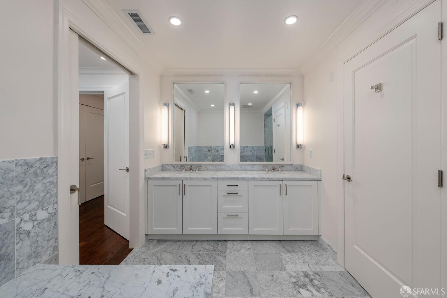 Photo #30: 423904398 Listing 