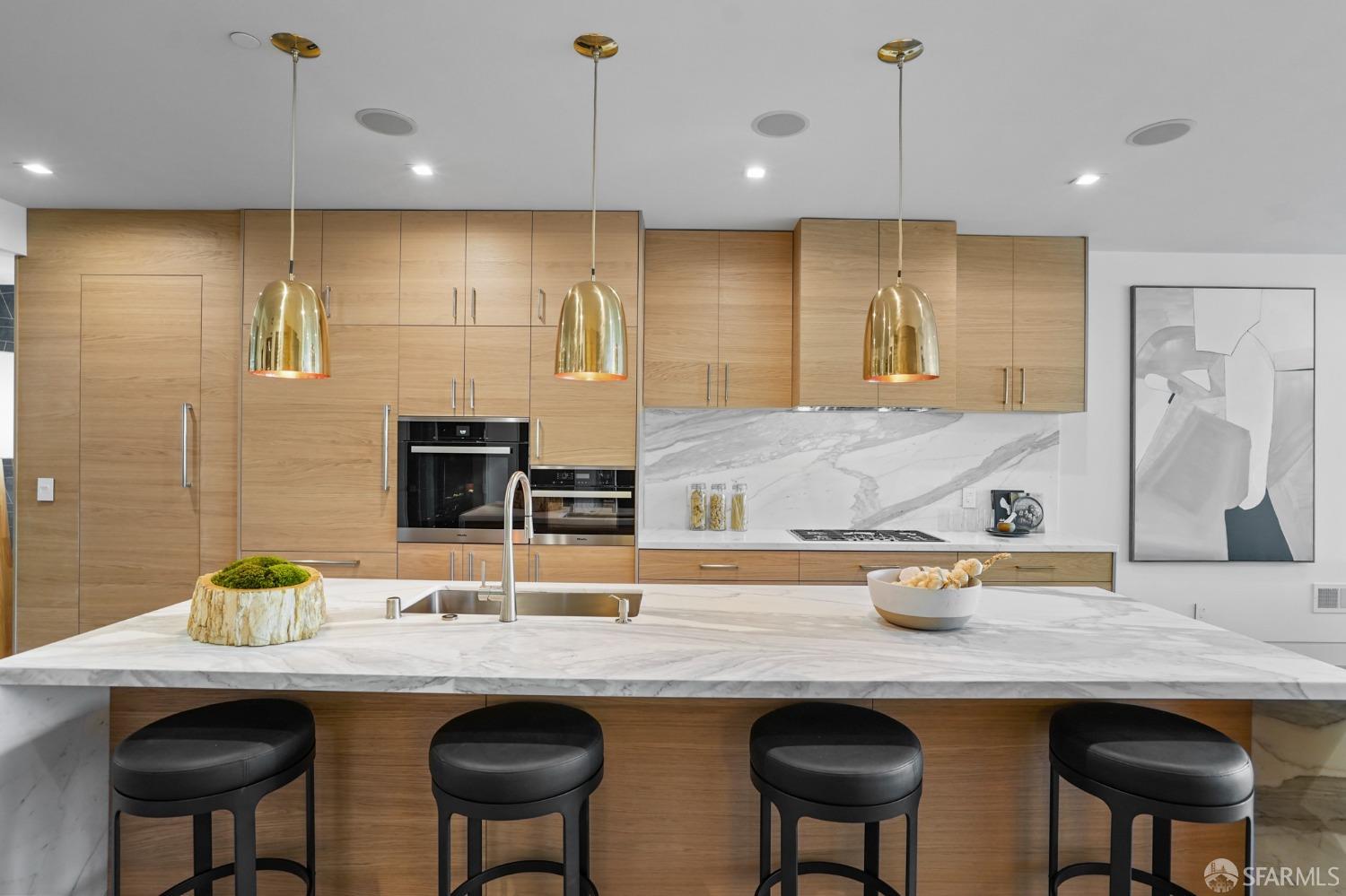 Photo #9: 423904565 Listing 