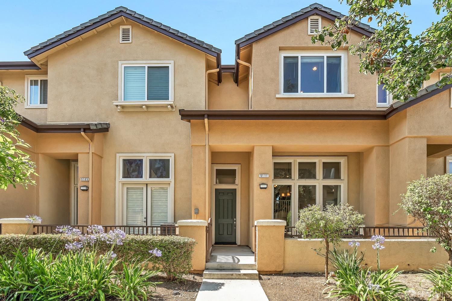 Detail Gallery Image 1 of 1 For 5111 Capanelle Ter, San Jose,  CA 95129 - 3 Beds | 2/1 Baths