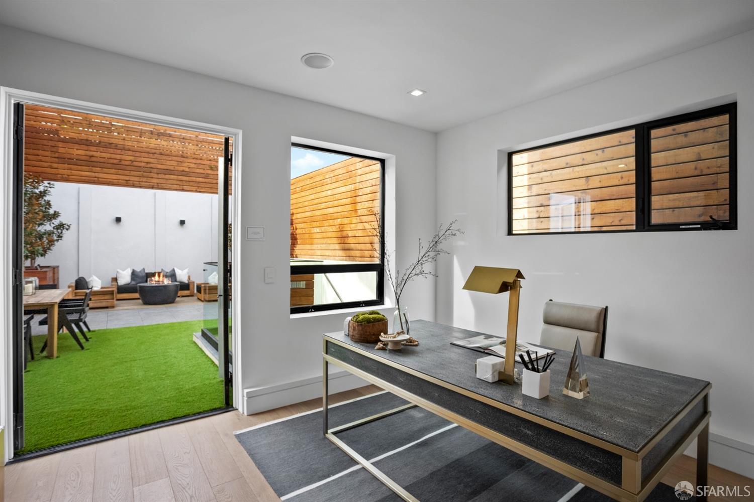 Photo #28: 423904565 Listing 