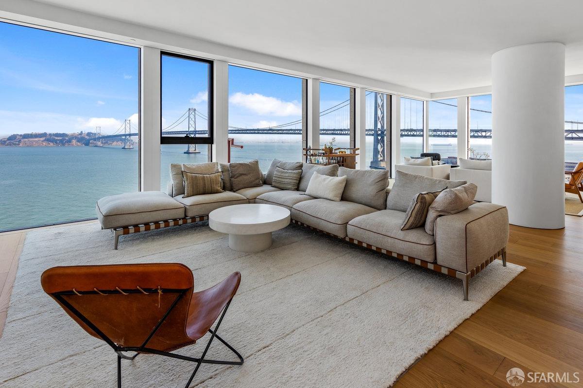 Photo #3: 423905535 Listing 