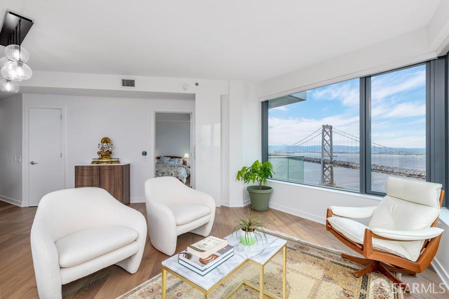 Detail Gallery Image 1 of 23 For 280 Spear St 29c,  San Francisco,  CA 94105 - 2 Beds | 2 Baths