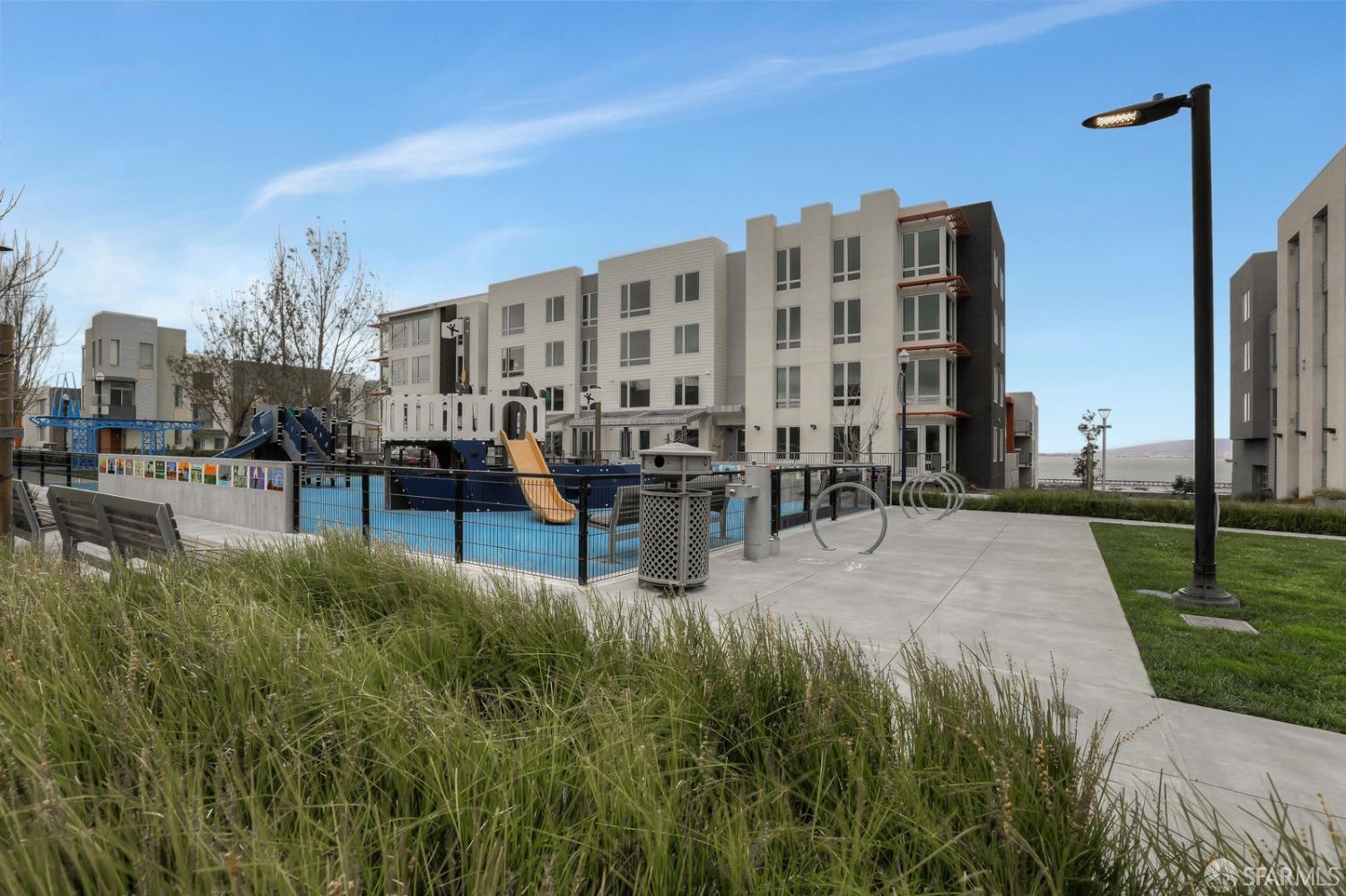 Detail Gallery Image 31 of 34 For 51 Innes Ct #207,  San Francisco,  CA 94124 - 1 Beds | 1 Baths