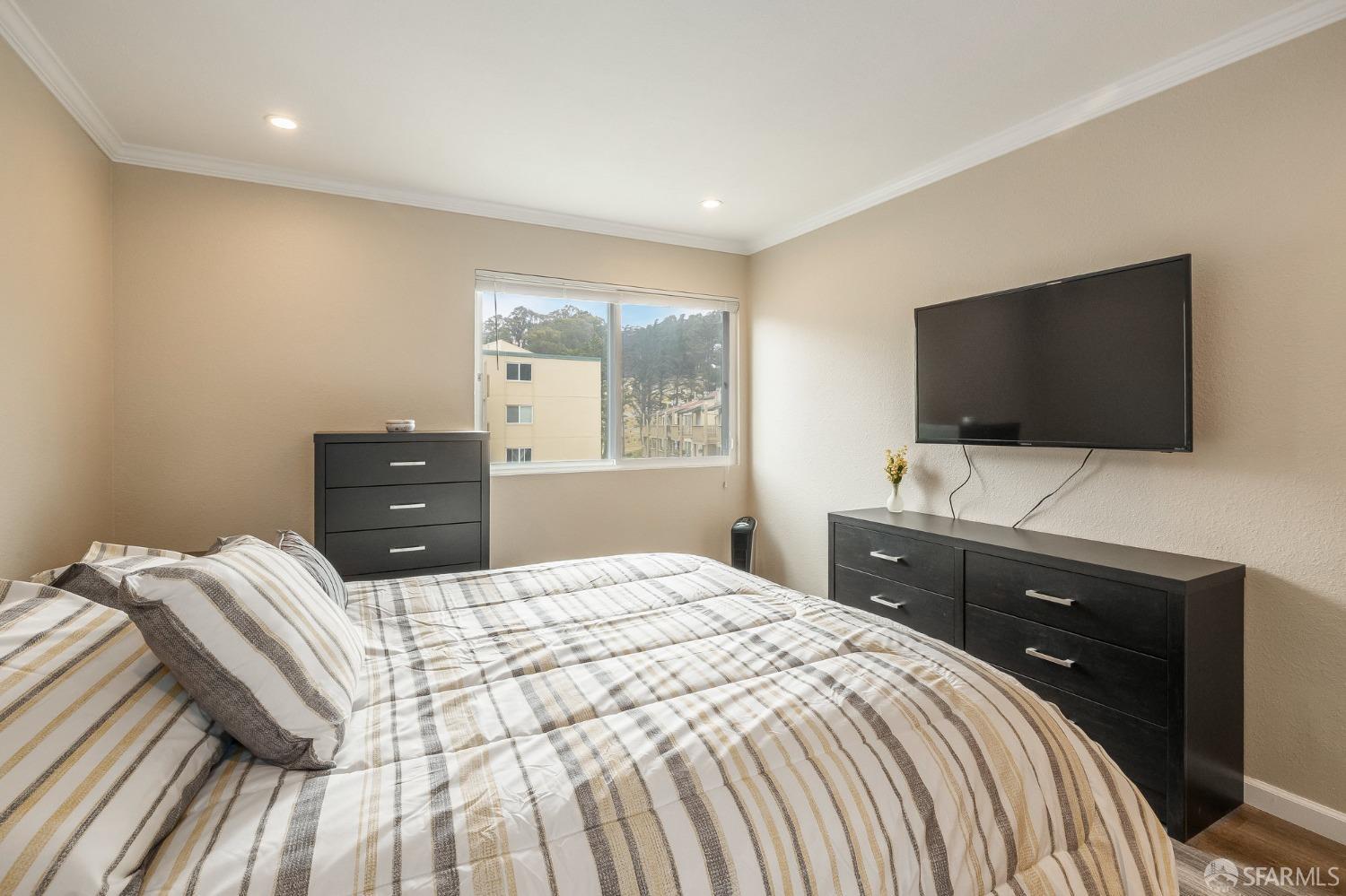 Detail Gallery Image 17 of 41 For 391 Mandarin Dr #309,  Daly City,  CA 94015 - 1 Beds | 1 Baths