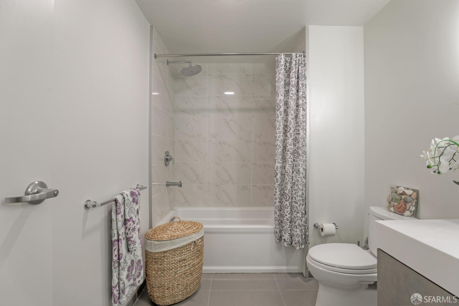 Detail Gallery Image 17 of 34 For 51 Innes Ct #207,  San Francisco,  CA 94124 - 1 Beds | 1 Baths