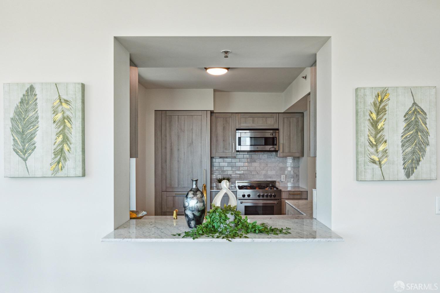 Photo #13: 423758385 Listing 