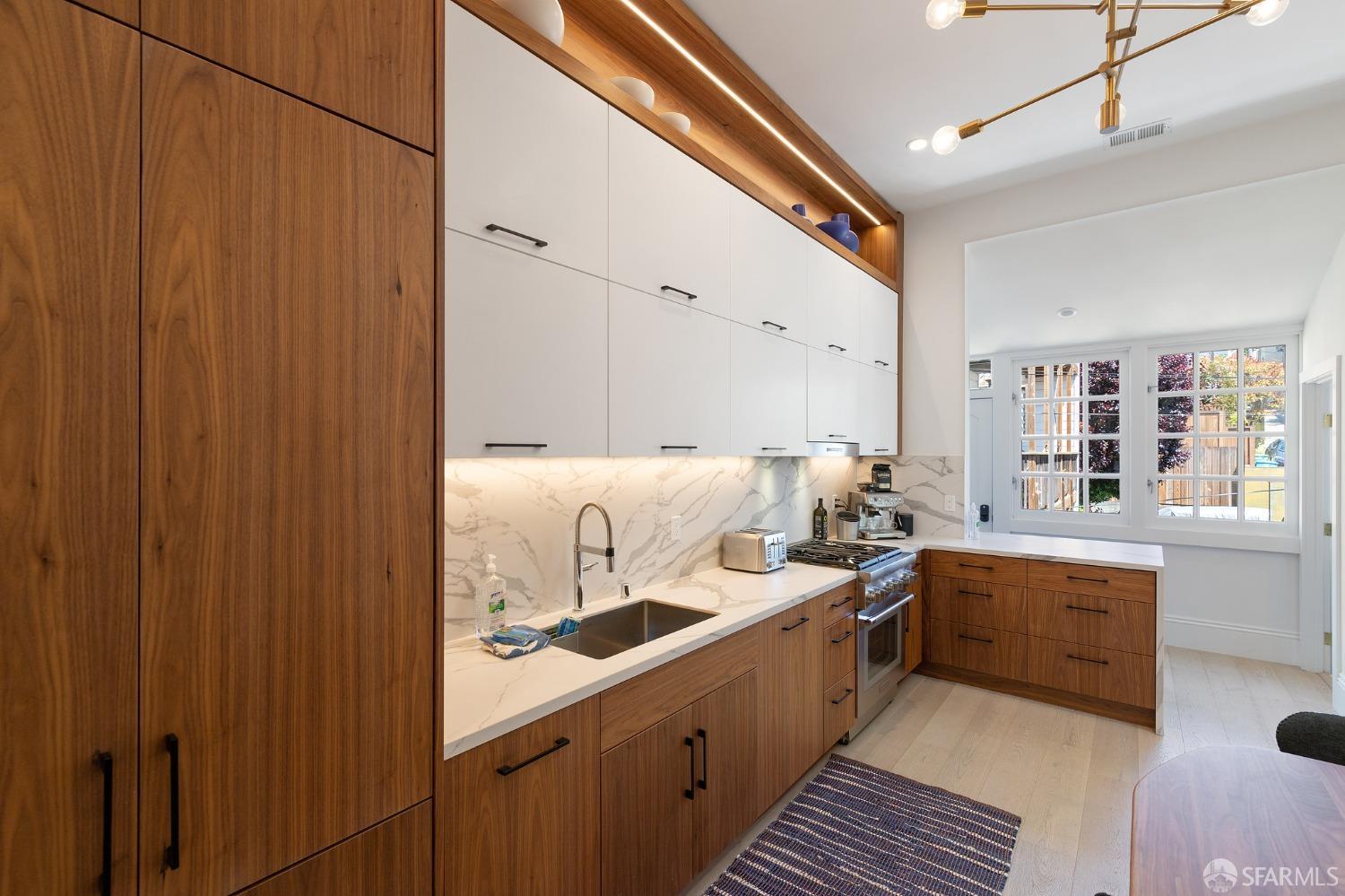 Photo #22: 423900484 Listing 