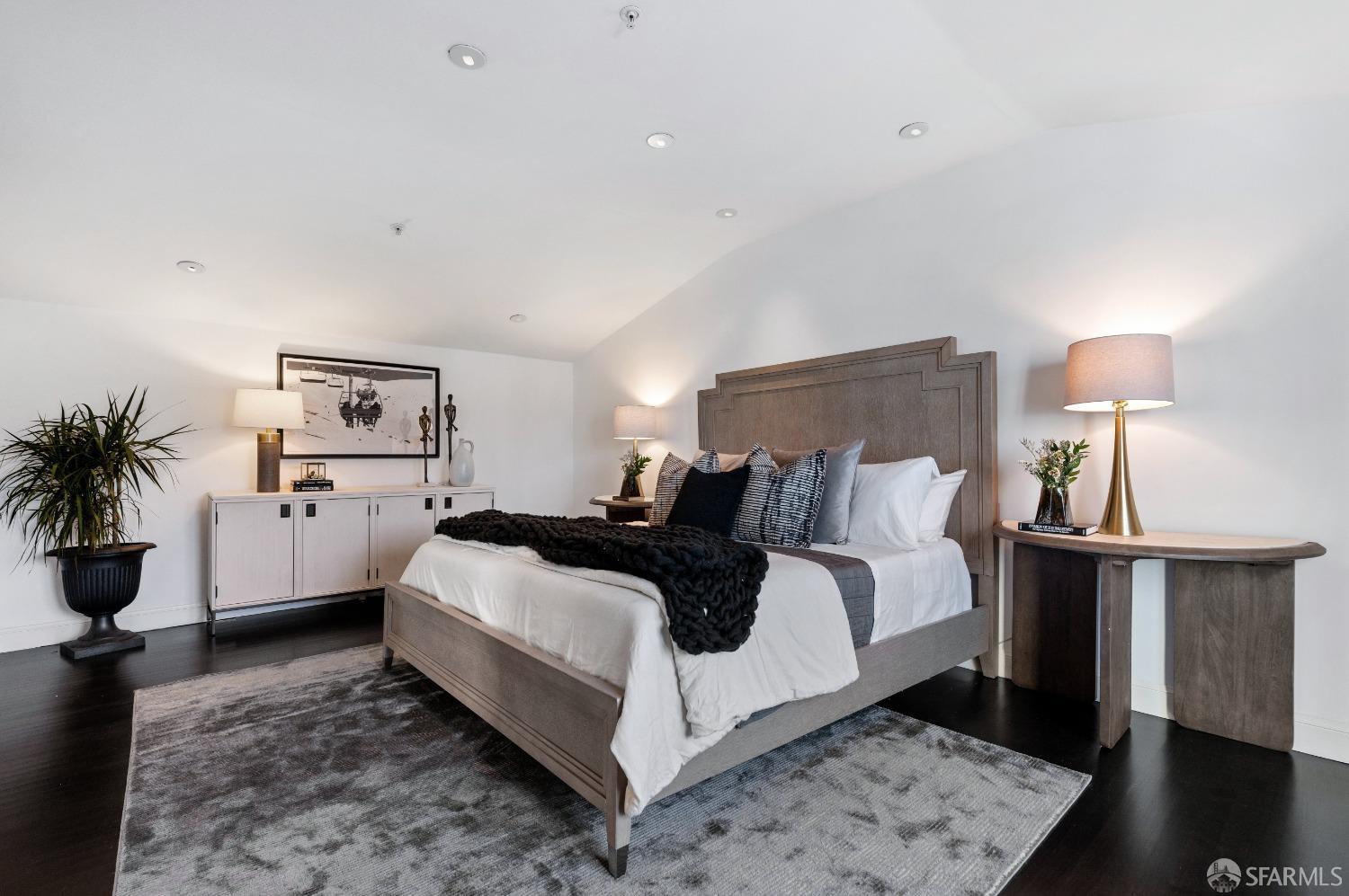 Photo #20: 423758583 Listing 