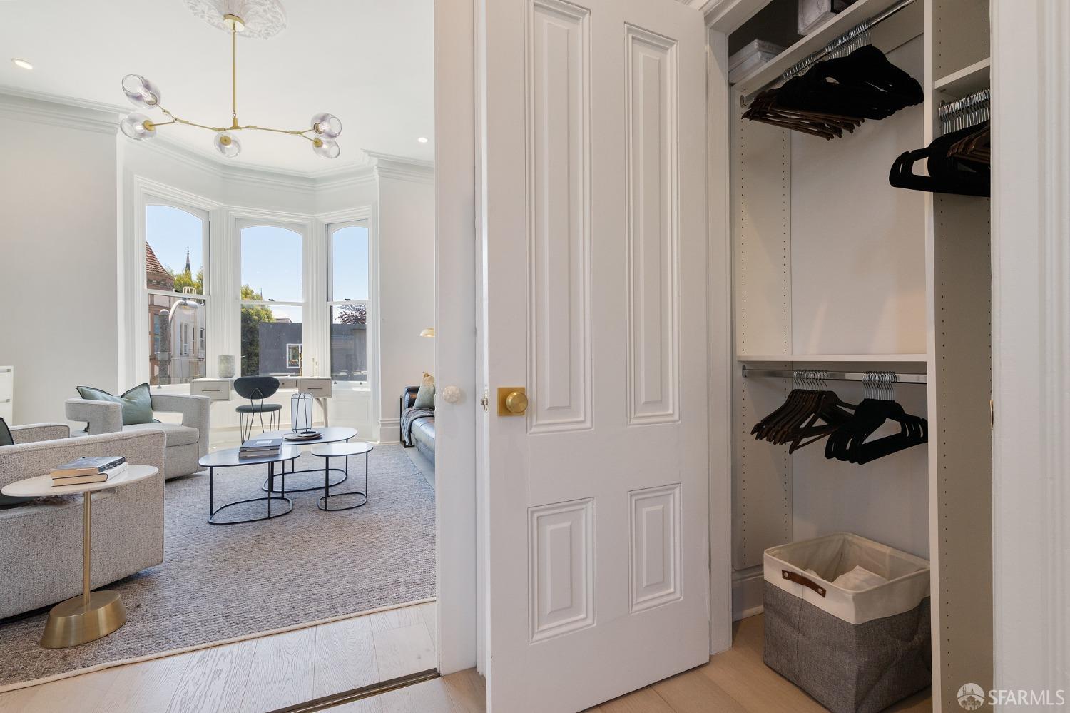 Photo #15: 423900484 Listing 
