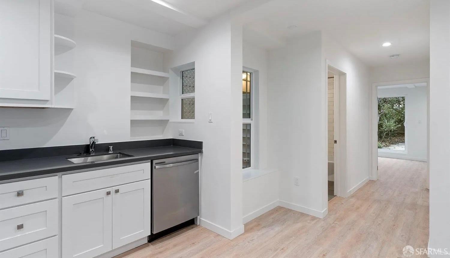 Detail Gallery Image 17 of 24 For 1742 La Salle Ave, San Francisco,  CA 94124 - 4 Beds | 2 Baths