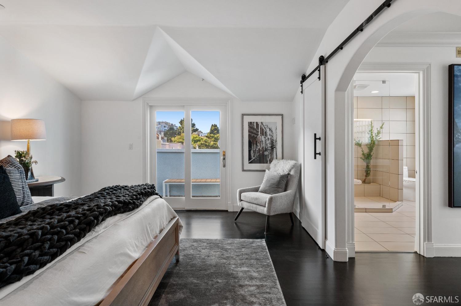 Photo #21: 423758583 Listing 