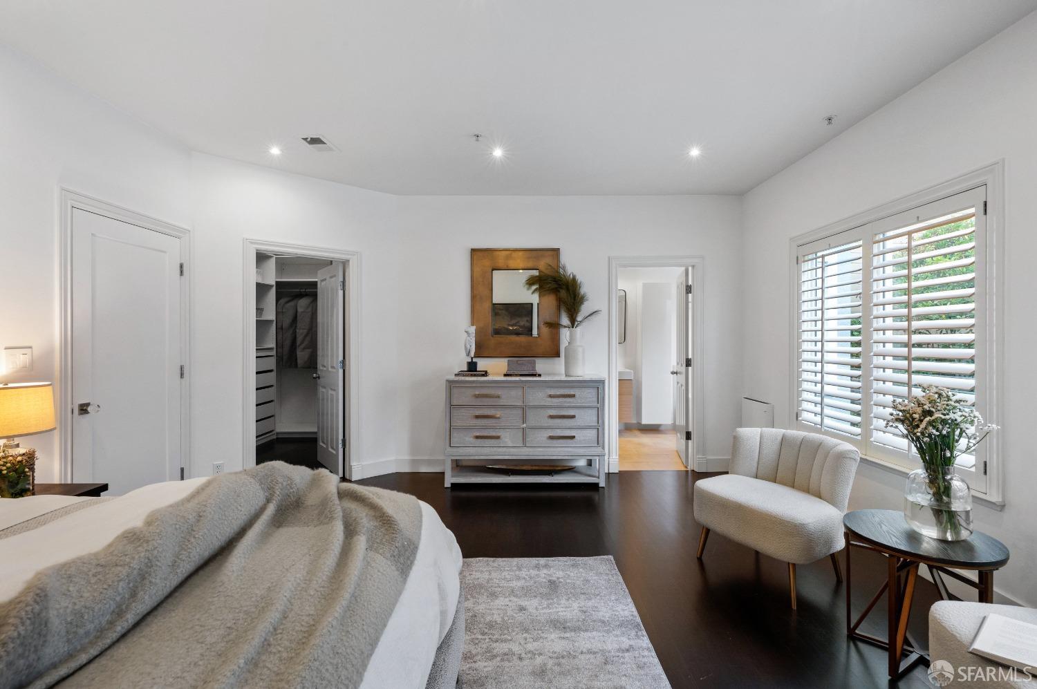Photo #14: 423758583 Listing 