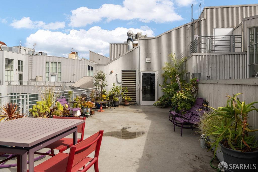 Photo #34: 423752576 Listing 