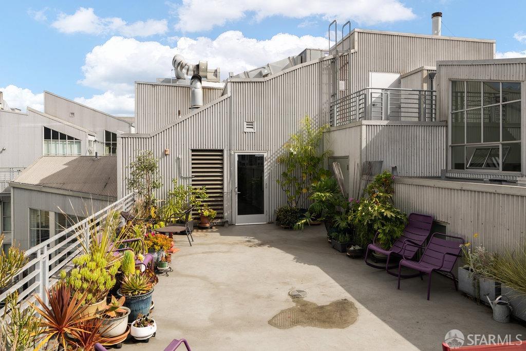 Photo #36: 423752576 Listing 