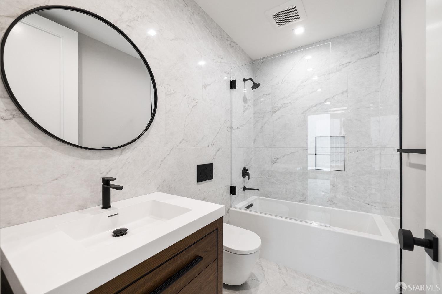 Photo #19: 423906642 Listing 