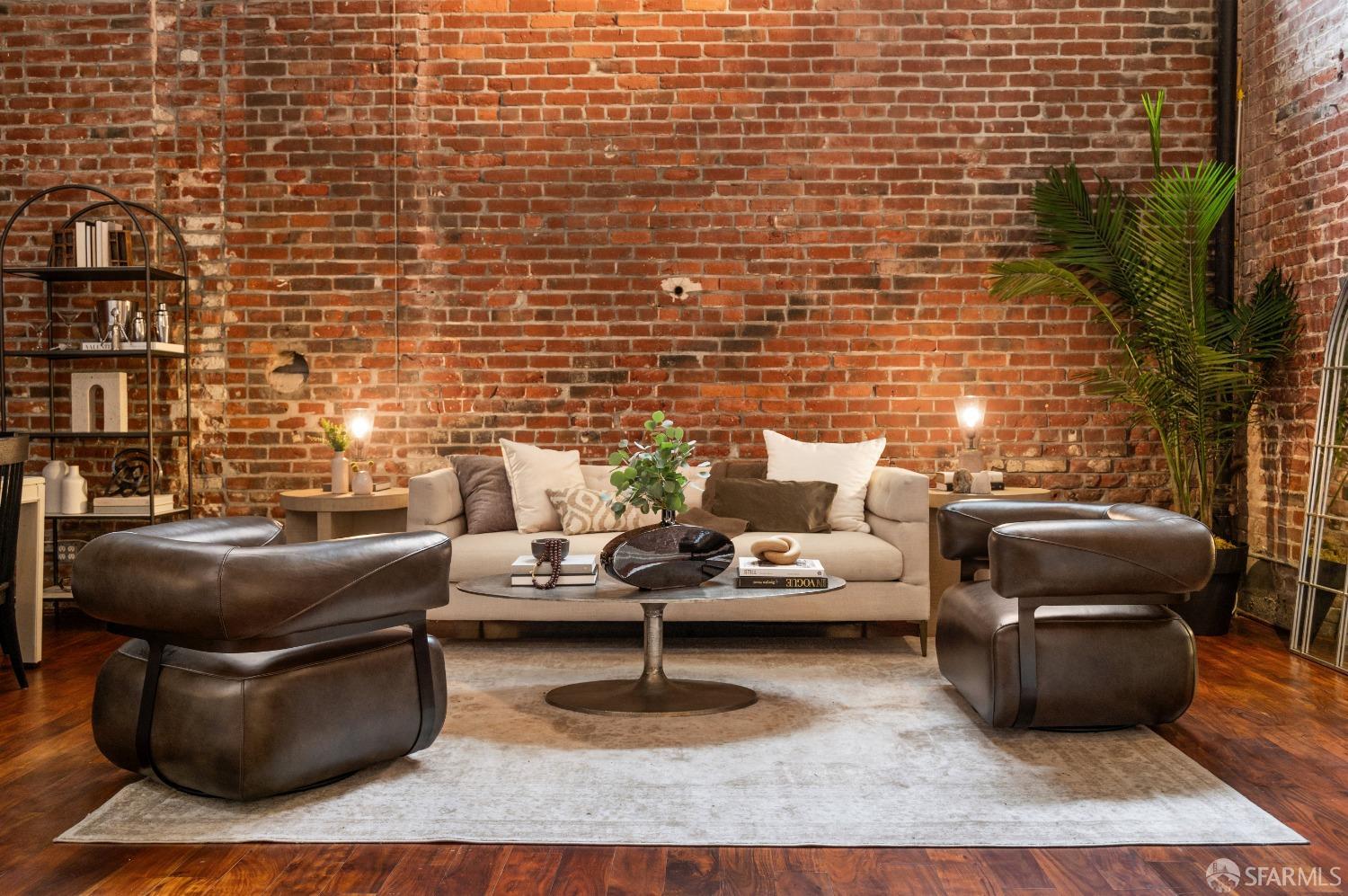 Photo #2: 423906836 Listing 