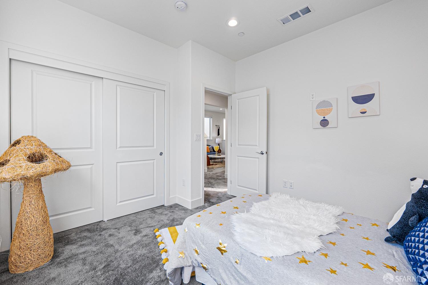 Detail Gallery Image 31 of 44 For 100 Crape Ct, Daly City,  CA 94014 - 5 Beds | 4/1 Baths